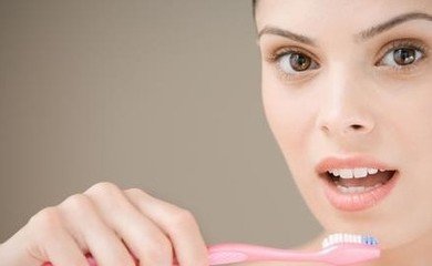 如何清除口臭，让自己远离口臭的烦恼