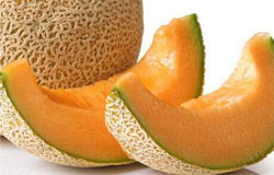 吃哈密瓜上火吗？哈密瓜的功效和禁忌介绍