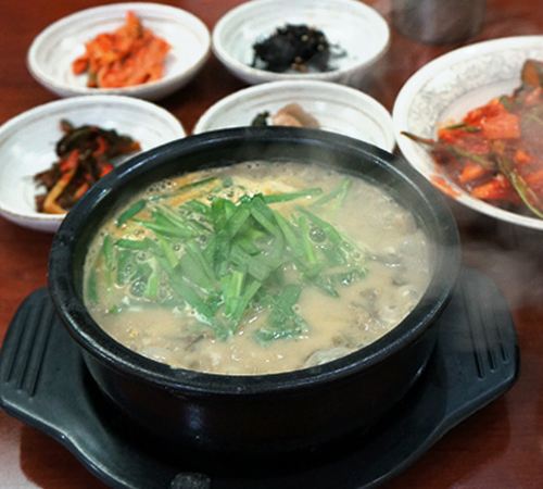 美味可口雪白的鱼汤 鱼汤怎么炖白