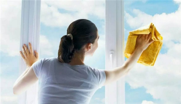 擦玻璃小窍门