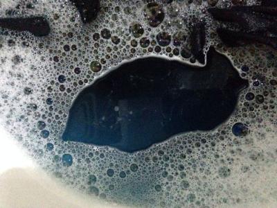 防止黑衣服掉色的小妙招