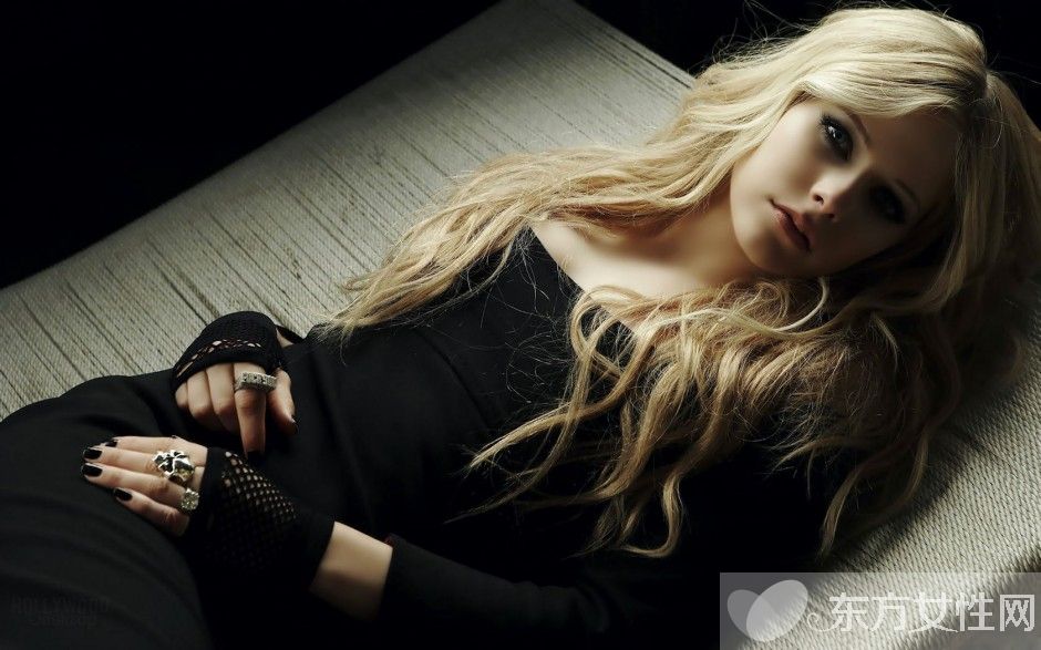 年轻人长白头发是怎么回事  5种方法有效预防白头发