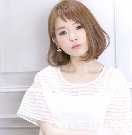 适合鹅蛋脸型的多款发型 标准脸型轻松驾驭