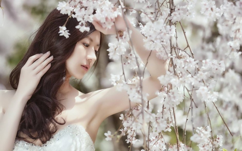 如何让头发变蓬松 教你正确洗发护发的步骤