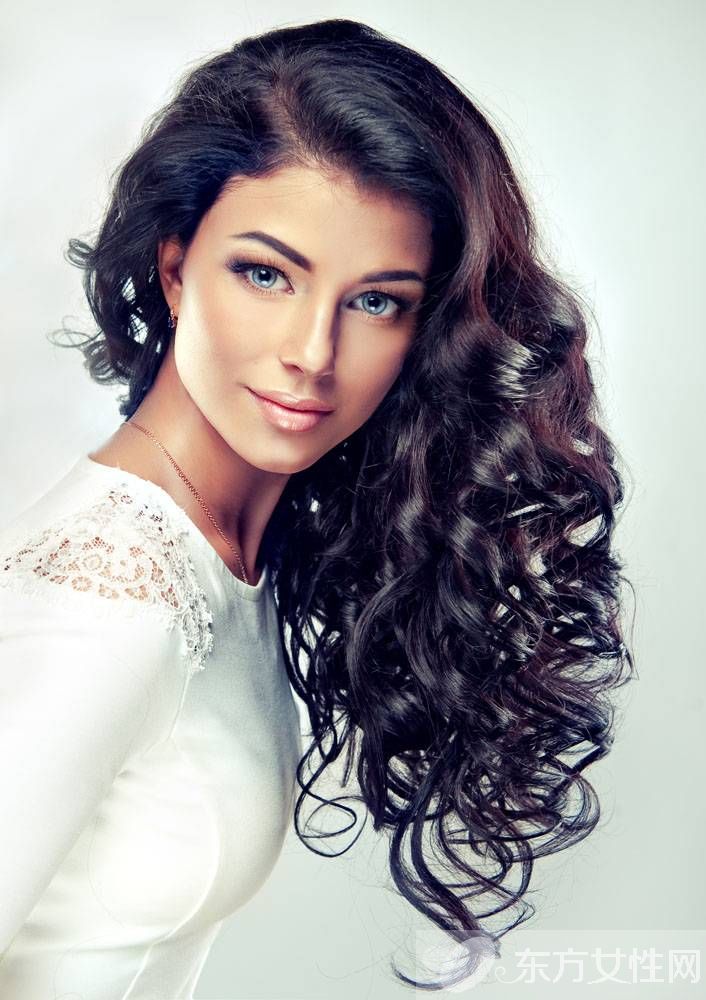 六款流行气质卷发 让你秒变女神