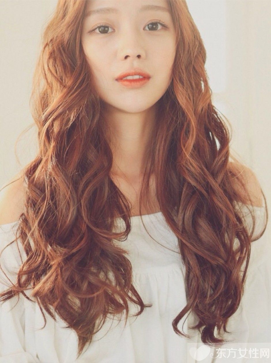 六款流行气质卷发 让你秒变女神