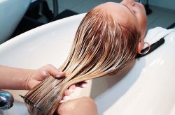 秋冬染烫头发护理 怎样烫后修复才有效