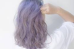 染发后如何洗头不掉色 这么做让发色更持久