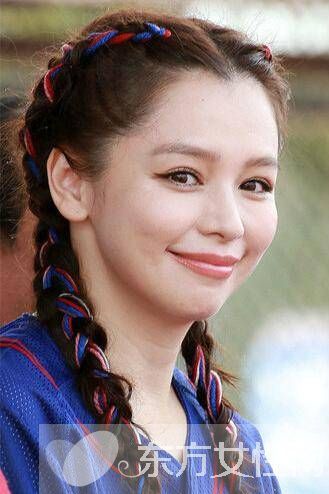 女神同款麻花辫发型 即使台风来了也不怕