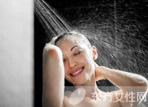 多长时间洗一次头 头发护理小贴士你知吗