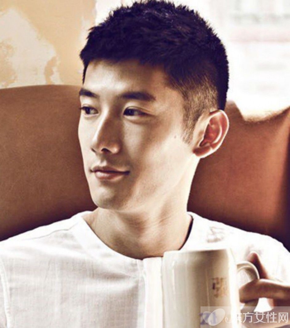 4大男士短发发型 展现男士酷帅的一面