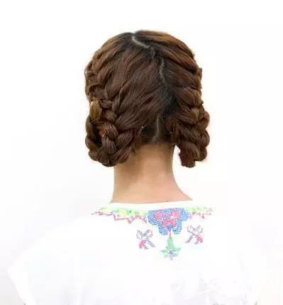 超火爆编发教程 甜美发型编发教程图解