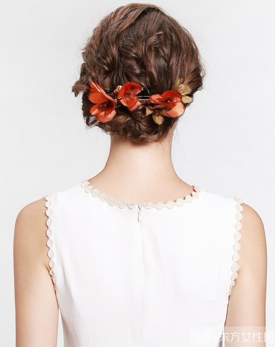 发型与发饰的完美搭配 时尚造型就是怎么简单