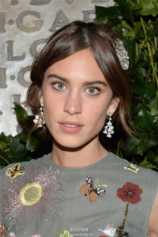 6种方式教你用发夹打造最潮流发型