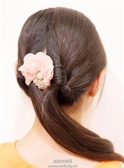 快速绑发 10种超自然清新马尾编发教程图解