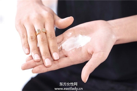 掌握吹整小诀窍轻松告别资深毛躁发