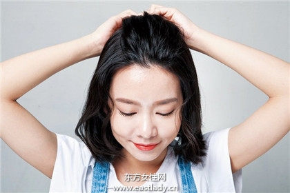 韩系「翘」丽短发 变身性感小女人