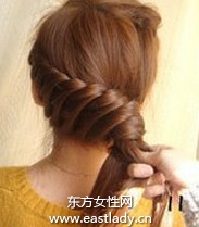 长发变编发打造时尚发型