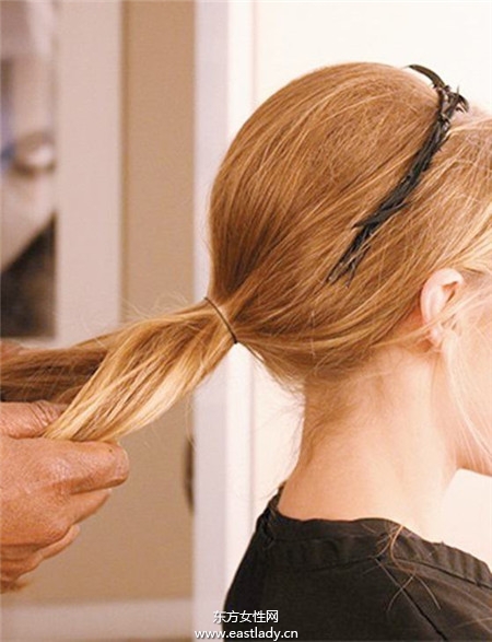 跟当红明星学绑及肩短发 变身率性女神