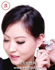 娇小可人发辫娇俏可爱