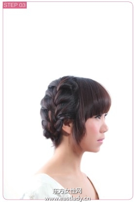 珍珠发夹点缀短发发型可爱极了