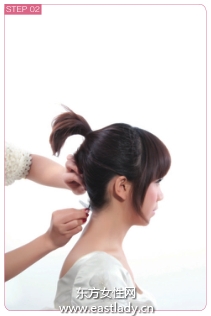 多层纱+皇冠短发发型很有公主范