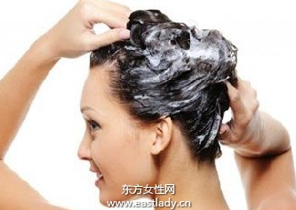 头皮屑多是什么原因 头皮屑多怎么办