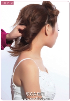 韩式编发发型搭配蝴蝶结很有甜美气质