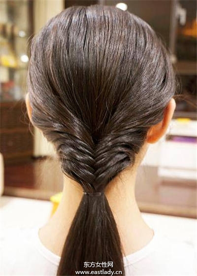 快速绑发 10种超自然清新马尾编发教程图解