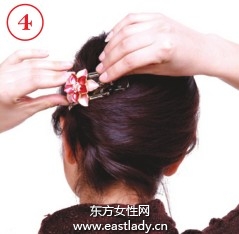 随和可人OL发型增添职业气质