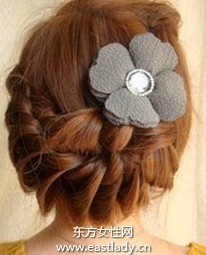 长发变编发打造时尚发型