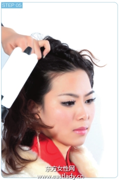 波浪刘海营造复古味道