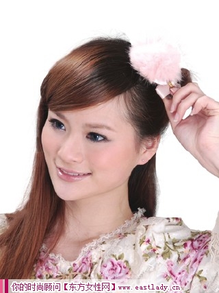 2012最新发型 歪歪辫重拾少女情怀