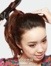 2013最新蓬松高盘发造型 给人潇洒不拘一格之感