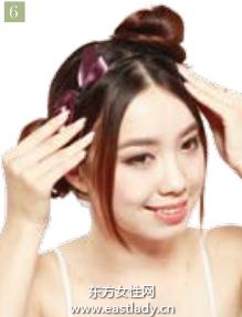 嬉哈风格双丸子发型扎法