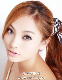 俏皮马尾侧翘辫法造型设计