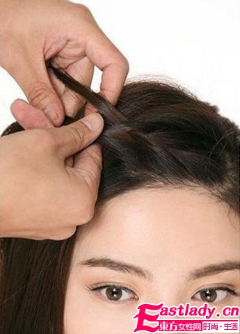 2013新款法式麻花辫的编法大方得体