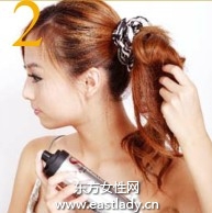 俏皮马尾侧翘辫法造型设计