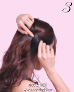 随性卷发造型营造妖艳不媚俗酷感