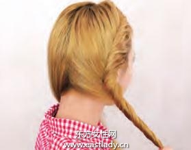 最新卷发发型清爽又高雅