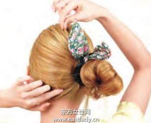 2013最新侧花苞发型设计简约不简单