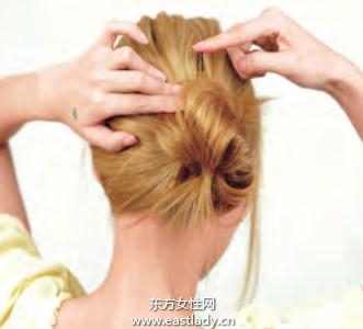 2013最新侧花苞发型设计简约不简单