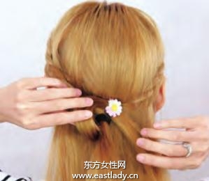 可爱加股辫成就淑女风