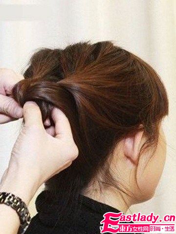 【盘发图解】十分钟搞定甜美韩式盘发造型