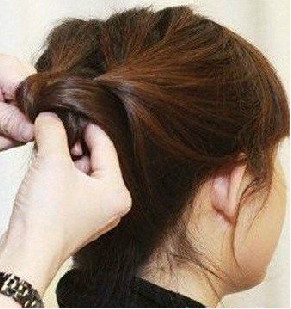 【盘发图解】十分钟搞定甜美韩式盘发造型