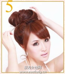 十秒种打造圆润庄重盘发发型