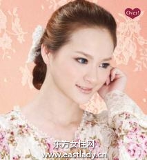 日系娱蚣辫+蝴蝶结发型 上班族扮靓好选择