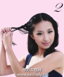 紧致双蜈蚣辫稳重增加亲切感