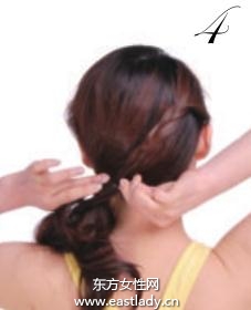 厚重卷发发型不断提高女人性感指数