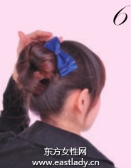 职场短束发展现沉稳与时尚